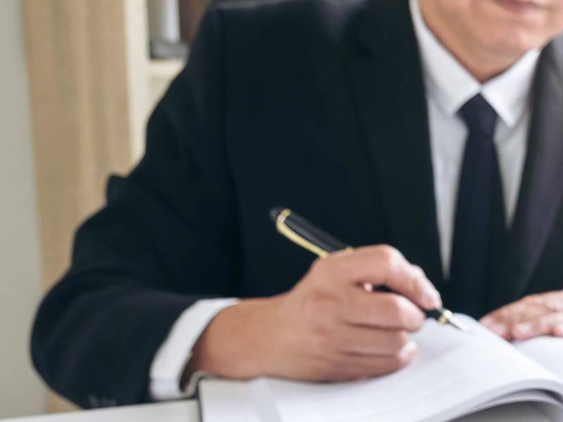 日照合同律師事務所視角下：單方違約解除合同賠償的深度剖析